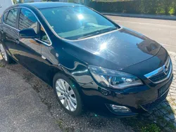 Silber Gebraucht 2005 Opel Astra Kombi | 2.550 €