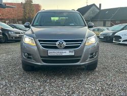 Grau Gebraucht 2009 VW Tiguan Sportline SUV | 9.900 € (Etwas zu teuer)