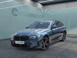 Blau Gebraucht 2024 BMW 330e Kombi | 54.899 €
