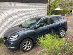 Grau Gebraucht 2019 Renault Kadjar LIMITED SUV | 13.990 € (Fairer Preis)