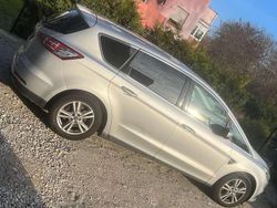 Silber Gebraucht 2015 Ford S-MAX Titanium Van / Kleinbus | 8.500 € (Guter Preis)