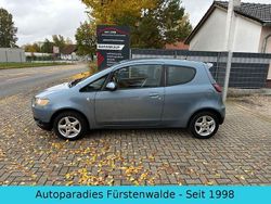 Blau Gebraucht 2010 Mitsubishi Colt Kleinwagen | 3.950 € (Fairer Preis)