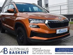 Orange Gebraucht 2022 Skoda Karoq Ambition SUV | 26.990 € (Guter Preis)