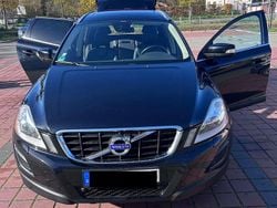 Schwarz Gebraucht 2012 Volvo XC60 Summum SUV | 10.000 € (Guter Preis)
