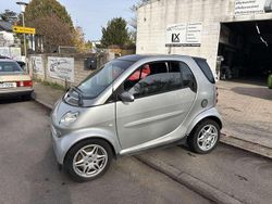 Silber Gebraucht 2002 Smart ForTwo Coupé Coupé | 2.200 € (Fairer Preis)