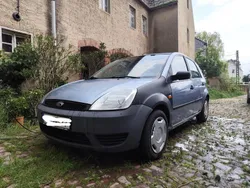 Blau Gebraucht 2005 Ford Fiesta Kleinwagen | 1.500 € (Guter Preis)