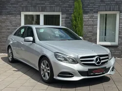 Silber Gebraucht 2013 Mercedes E200 Avantgarde Limousine | 17.999 € (Etwas zu teuer)