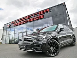 Schwarz Gebraucht 2018 VW Touareg R-line SUV | 47.790 € (Teuer)