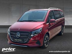 Hyazinthrot metallic Gebraucht 2024 Mercedes V300 Avantgarde Van / Kleinbus | 70.890 € (Fairer Preis)