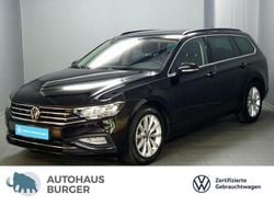 Deep black perleffekt (metallic) Gebraucht 2022 VW Passat Business Kombi | 23.590 € (Guter Preis)