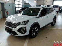 Weiß Gebraucht 2024 Peugeot 2008 Allure SUV | 18.980 € (Guter Preis)