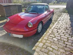 Rot Gebraucht 1990 Alfa Romeo Spider Cabrio | 19.900 €