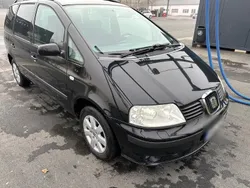 Schwarz Gebraucht 2001 Seat Alhambra Van / Kleinbus | 1.699 € (Fairer Preis)