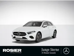 Weiss / polarweiß Gebraucht 2024 Mercedes A180 Advanced Limousine | 27.135 € (Guter Preis)