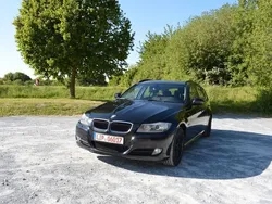 Schwarz Gebraucht 2012 BMW 318 Comfort Edition Kombi | 5.600 € (Guter Preis)