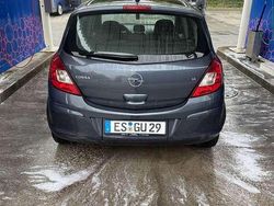 Silber Gebraucht 2007 Opel Corsa Edition Kleinwagen | 3.800 € (Etwas zu teuer)