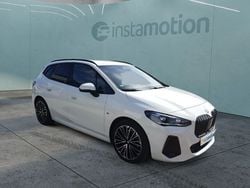 Weiß Gebraucht 2023 BMW 218 Active Tourer M Sport Van / Kleinbus | 29.980 € (Etwas zu teuer)