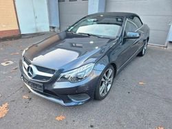 Grau Gebraucht 2014 Mercedes E200 Cabrio | 17.990 € (Fairer Preis)