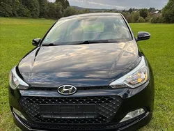 Schwarz Gebraucht 2017 Hyundai i20 Active Kleinwagen | 8.200 € (Fairer Preis)
