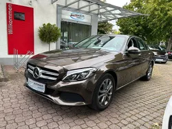 Braun Gebraucht 2017 Mercedes C250 Limousine | 22.800 € (Etwas zu teuer)