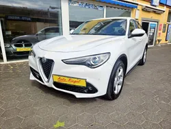 Weiß Gebraucht 2018 Alfa Romeo Stelvio Super SUV | 18.950 € (Superpreis)
