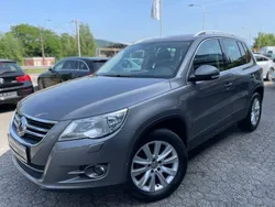 Grau Gebraucht 2011 VW Tiguan Team SUV | 7.990 € (Guter Preis)