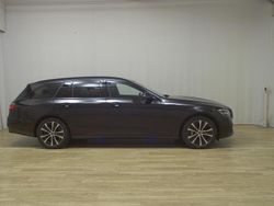 Schwarz Gebraucht 2022 Mercedes E300 Avantgarde Kombi | 25.480 € (Fairer Preis)