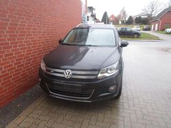 Grau Gebraucht 2016 VW Tiguan Sportline SUV | 19.300 € (Fairer Preis)