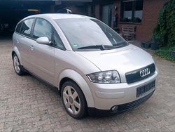 Silber Gebraucht 2000 Audi A2 Comfort Kleinwagen | 3.500 € (Etwas zu teuer)