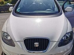 Weiß Gebraucht 2015 Seat Altea XL Van / Kleinbus | 7.990 € (Teuer)