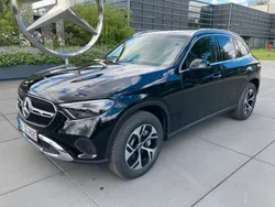 Schwarz Gebraucht 2024 Mercedes GLC300e Avantgarde SUV | 62.590 € (Etwas zu teuer)