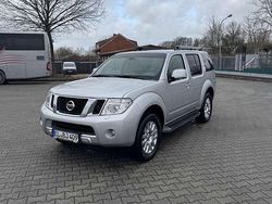 Grau Gebraucht 2014 Nissan Pathfinder SUV | 21.499 € (Teuer)
