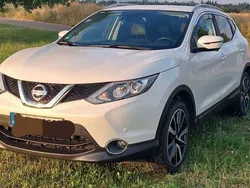 Weiß Gebraucht 2017 Nissan Qashqai Tekna SUV | 15.250 € (Etwas zu teuer)