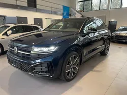Blau Gebraucht 2023 VW Touareg R-line SUV | 63.900 € (Etwas zu teuer)
