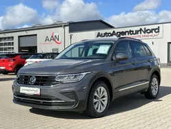 Delfingrau metallic Gebraucht 2022 VW Tiguan Life SUV | 27.450 € (Etwas zu teuer)