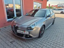 Schwarz Gebraucht 2016 Alfa Romeo Giulietta Quadrifoglio Verde Kleinwagen | 14.060 € (Fairer Preis)