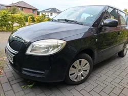 Schwarz Gebraucht 2009 Skoda Fabia Kleinwagen | 1.690 € (Fairer Preis)