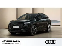 Schwarz Neu 2025 Audi Q4 e-tron Ambiente SUV | 62.490 € (Teuer)