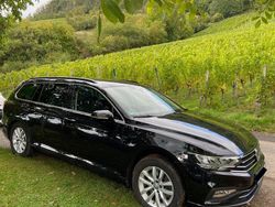 Schwarz Gebraucht 2020 VW Passat Business Kombi | 19.900 € (Fairer Preis)