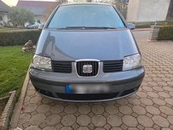 Grau Gebraucht 2025 Seat Alhambra Van / Kleinbus | 4.600 €