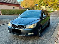 Grau Gebraucht 2011 Skoda Octavia Kombi | 4.100 € (Teuer)