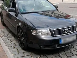 Schwarz Gebraucht 2001 Audi A4 Kombi | 1.000 € (Guter Preis)