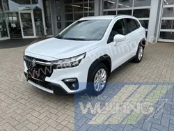 Weiß Gebraucht 2023 Suzuki SX4 S-Cross Comfort SUV | 27.980 € (Fairer Preis)
