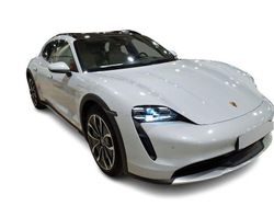 Weiß Gebraucht 2021 Porsche Taycan Cross Turismo Limousine | 60.162 € (Etwas zu teuer)