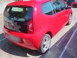 Rot Gebraucht 2012 VW up! Kleinwagen | 3.500 €