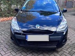 Schwarz Gebraucht 2013 Renault Clio IV Collection Kleinwagen | 4.990 € (Superpreis)