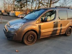 Grau Gebraucht 2015 Citroën Berlingo SELECTION Van / Kleinbus | 6.300 € (Guter Preis)