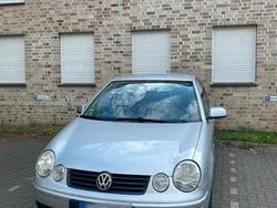 Silber Gebraucht 2003 VW Polo Kleinwagen | 1.000 € (Guter Preis)
