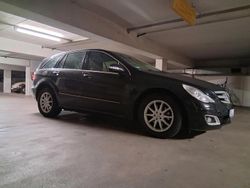 Schwarz Gebraucht 2006 Mercedes R320 Van / Kleinbus | 9.300 € (Teuer)