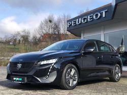 Lackierung schwarz perla nera/ Gebraucht 2022 Peugeot 308 Active Limousine | 25.890 € (Teuer)